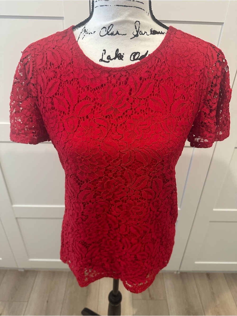 Liz Claiborne Red Floral Lace Short Sleeve Blouse
